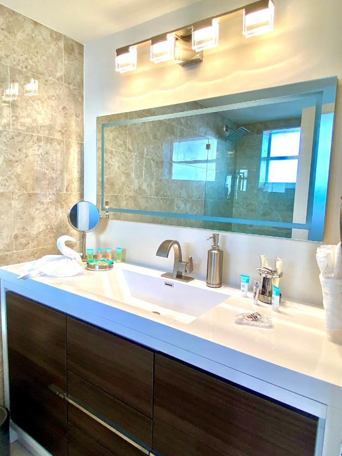 Modern Waterfront Apartment With Miami Skyline View, Free Parking 5 Mins Drive To Μαϊάμι Μπιτς Εξωτερικό φωτογραφία